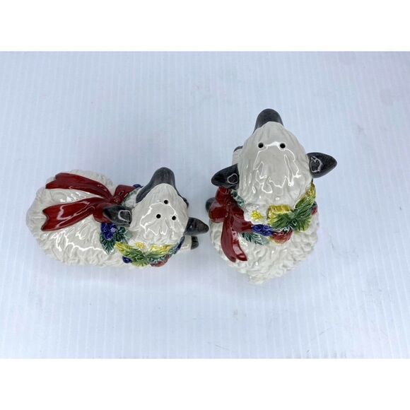 Vintage 1995 Fitz and Floyd Berries Ribbon Holiday Sheep Salt Pepper Shaker Set - Picture 6 of 10